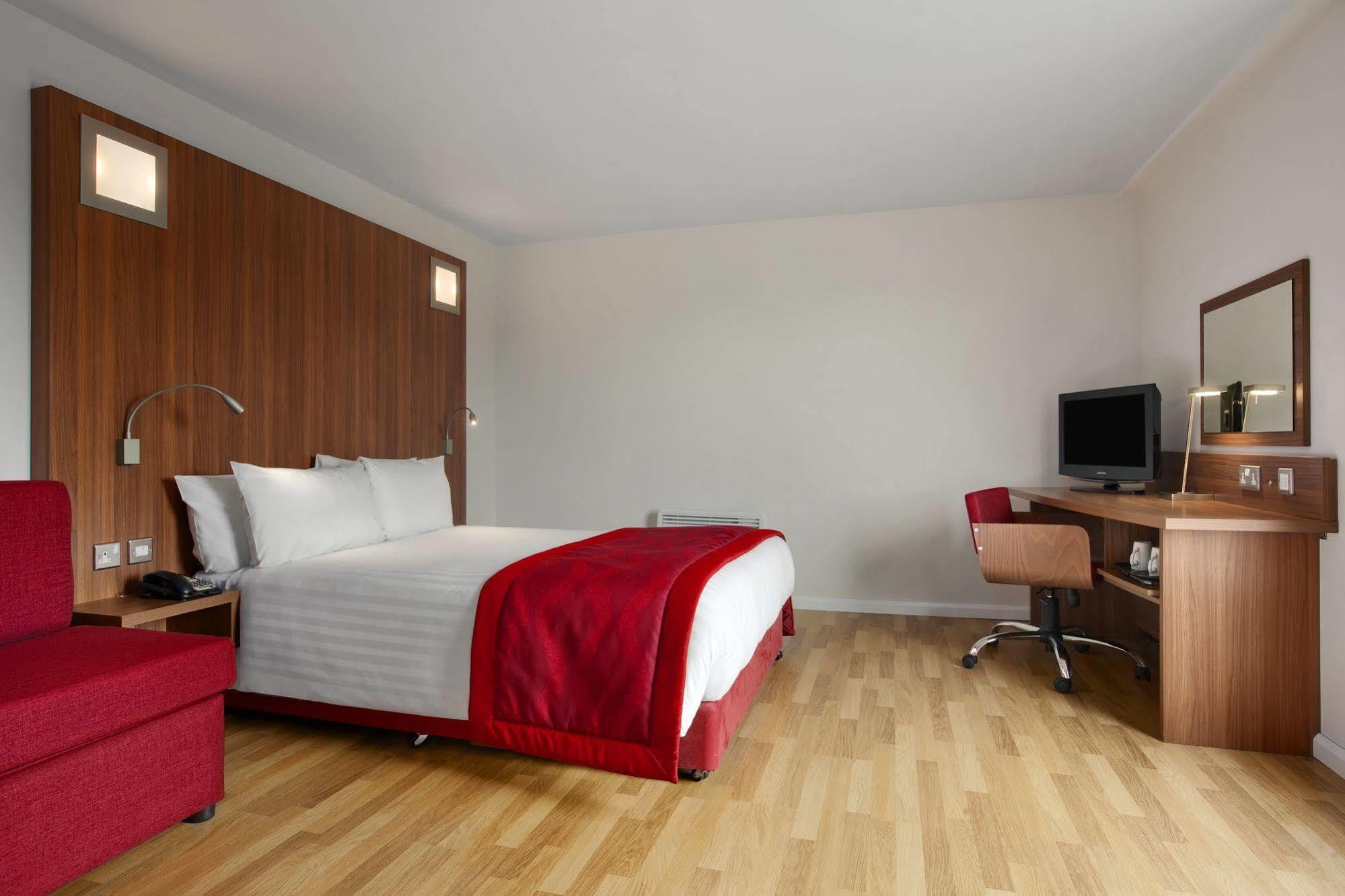Ramada Encore Newcastle-Gateshead Room photo